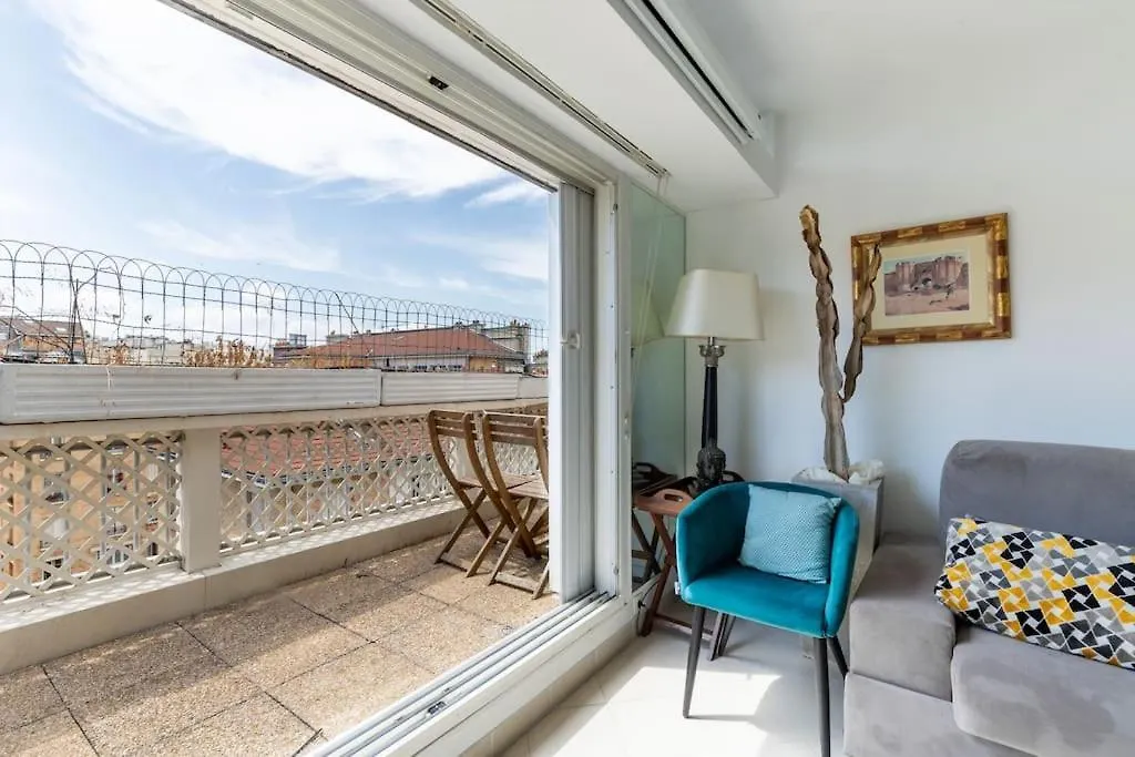 Vaugirard Lecourbe 2br Avec Balcon Апартаменты *